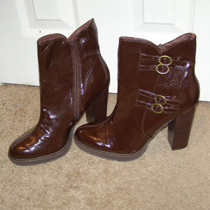 NEW size 9 Brown TWO LIPS ankle Boots Patent Leath